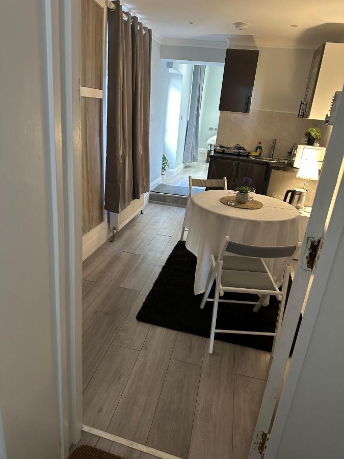 Apartamento Charming 1-bed In 8 *